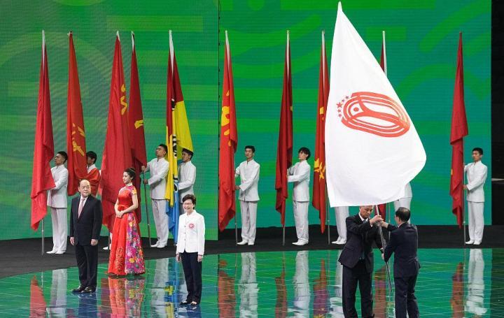 2025新香港与澳门精准免费;全面释义、解释与落实